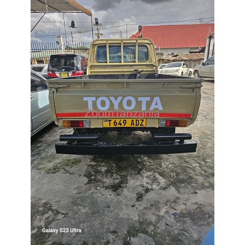 Toyota Land cruiser Pick up for sale in dar es salaam. - 2/4