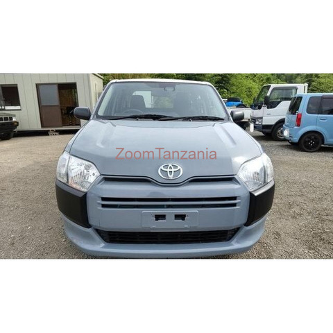 CLEAN USED 2017 TOYOTA PROBOX - 1/4