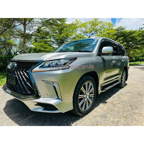 2019 LEXUS LX570 - 3/4