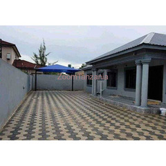 House for rent at ada estate