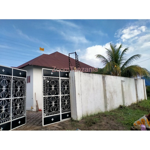 House in Tunguu, Zanzibar - 1/4