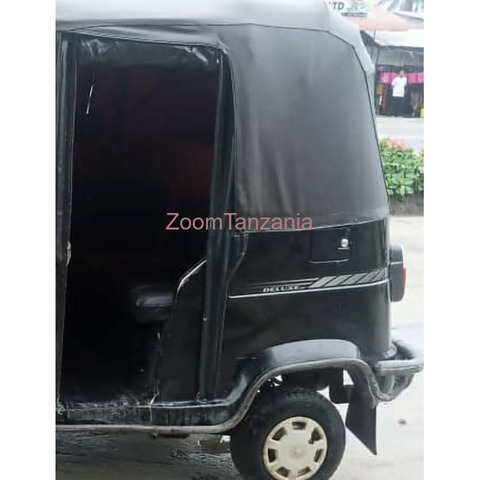 2022 bajaj tvs king - 2/4