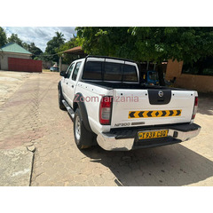 Nissan Hardbody Pick up double cabin for sale - 4