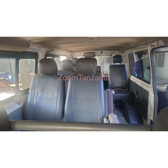 Nissan caravan - 4