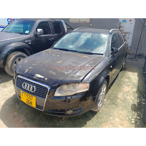 AUDI A4 INAUZWA NA BANK - 2/4