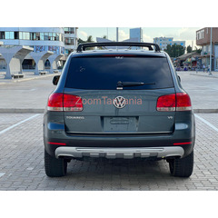 2006 Volkswagen Touareg - 2