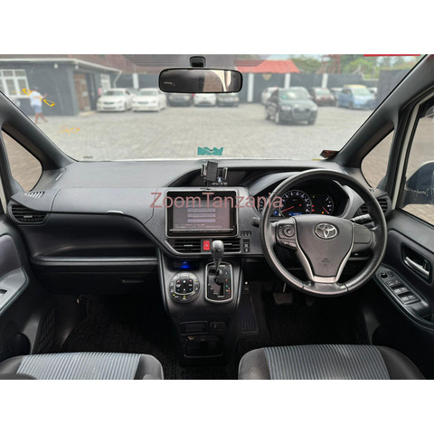 2014 TOYOTA NOAH SI - 4/4