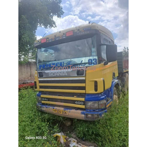 SCANIA 124/400 NA TELLER LAKE INAUZWA NA BANK - 3/4