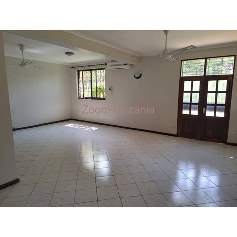 4bdrm pool house for rent masaki - 3/4