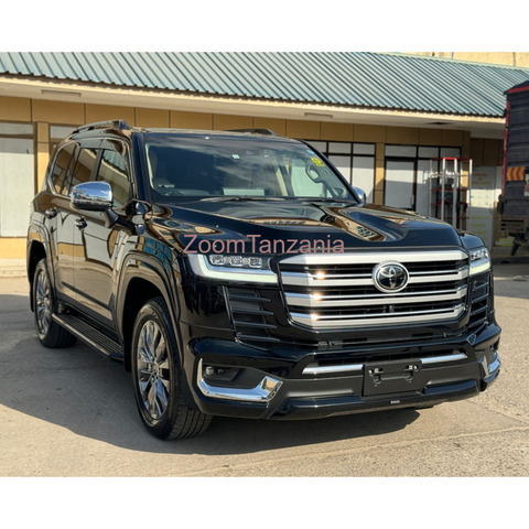 TOYOTA LANDCRUISER LC300 FOR SALE - 4/4