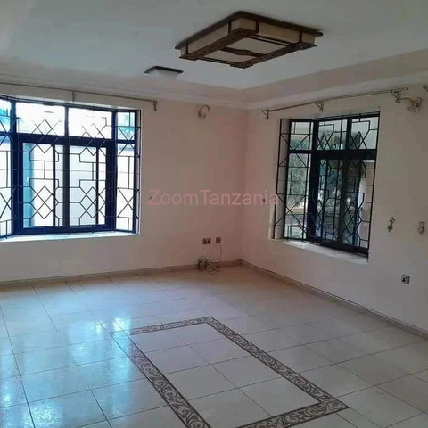 7BEDROOM HOUSE FOR RENT IN NJIRO-ARUSHA - 1/4