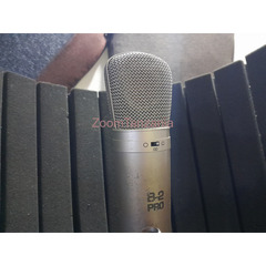 Behringer B2 Pro Studio Microphone