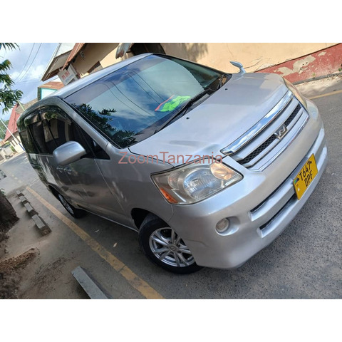 Toyota Noan mode 2005 for sale - 3/3