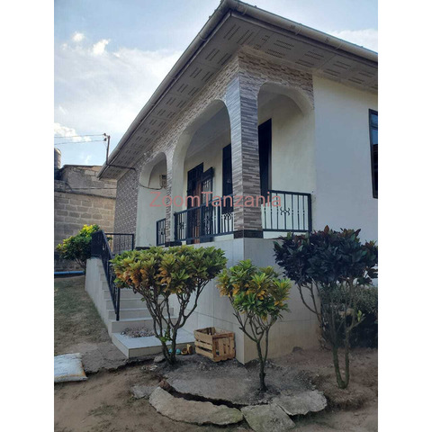 House for sale Salasala mwisho wa lami - 2/3