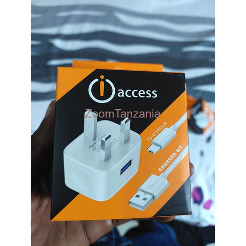 iaccess fast charger and USB - 2/4