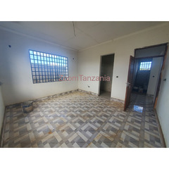 Two apartments sharing the same compound for sale Madale Mbopo - 2