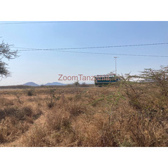 Commercial land available opposite entrance to Iringa Airport - 3