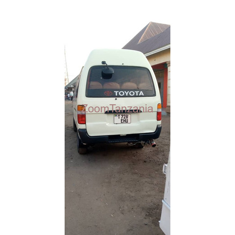 TOYOTA HIACE INAUZWA - 2/4