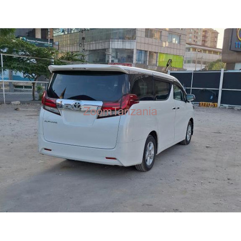 2015 Alphard - 3/4