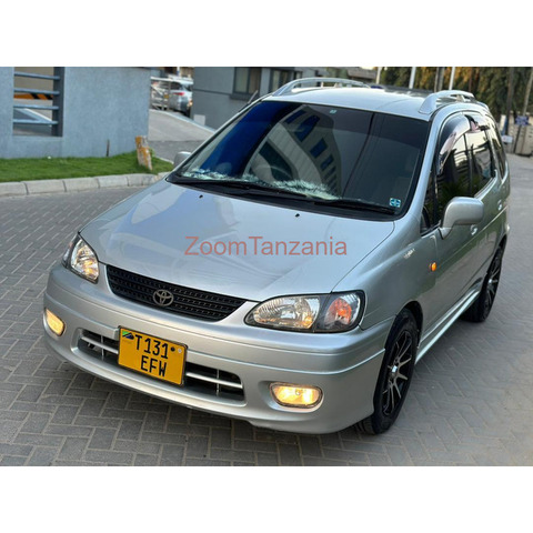 TOYOTA SPACIO OLD MODEL INAUZWA - 1/4