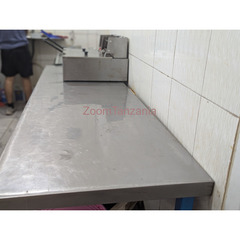 ALUMINIUM STAINLESS STEEL TABLE