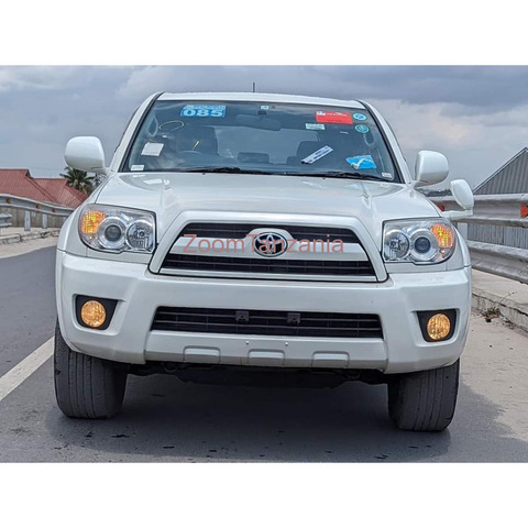 2007 TOYOTA HILUX SURF - 1/4