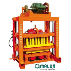 QTJ4-40 BLOCK MAKING MACHINE - 1