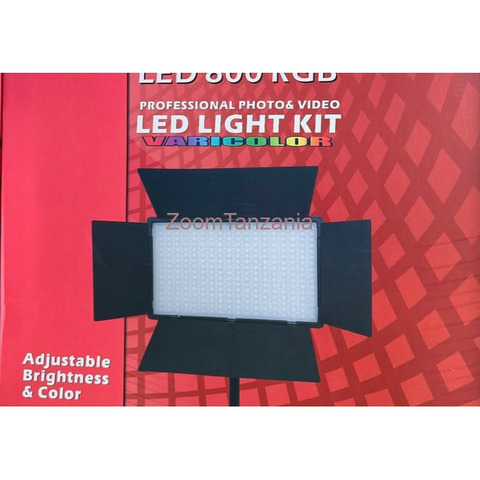 LED 800 RGB PROFESSIONAL PHOTO& VIDEO LED LIGHT KIT VIVROBOLOR