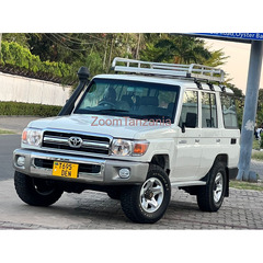 2015 Toyota Landcruiser LX HARDTOP