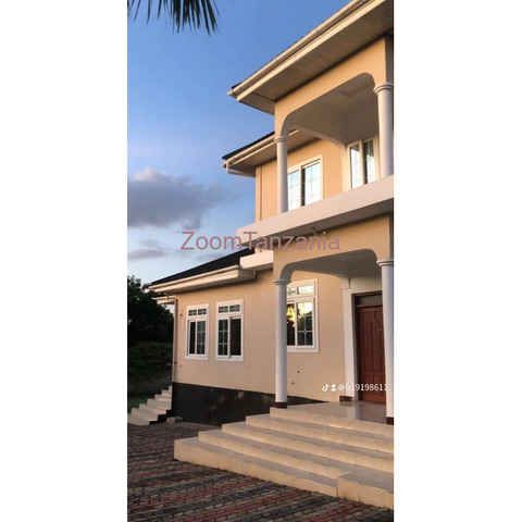 HOUSE FOR SALE GOBA NJIA NNE - 2/4