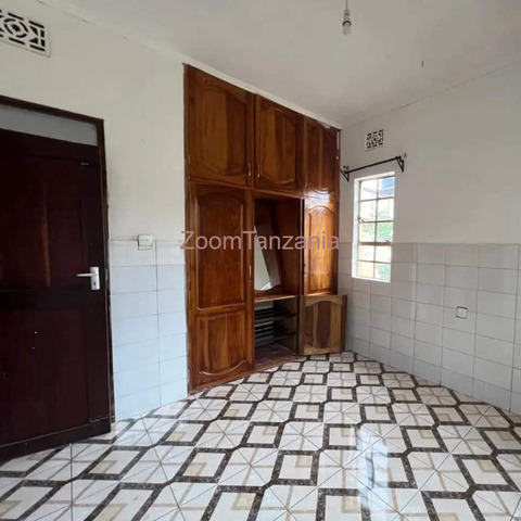 3BEDROOM HOUSE FOR RENT IN NJIRO-ARUSHA - 3/4