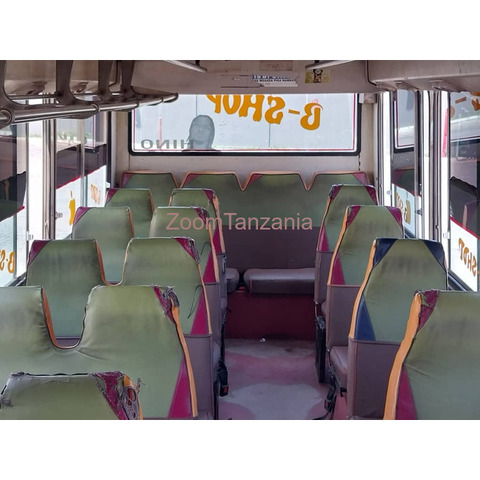 1992 Hino Rainbow Bus, Front Engine [W04D - Model], 29 Seats - 3/4