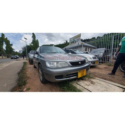 2003 Toyota Premio - 1/4