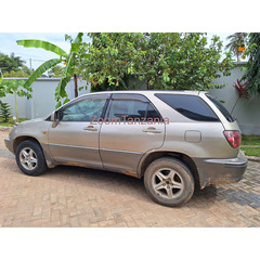 1998 Toyota harrier