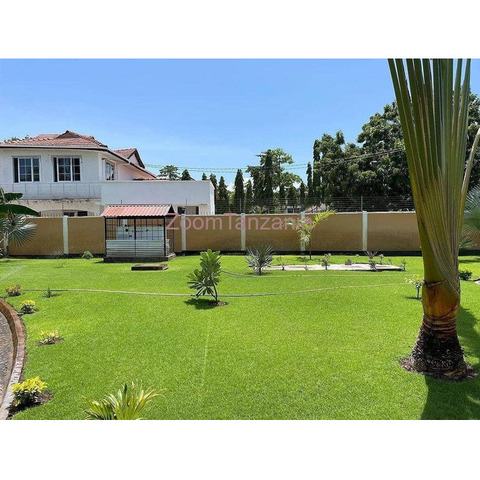 BEACH HOUSE FOR RENT MBEZIBEACH - 4/4