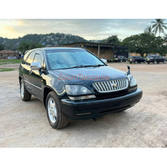 2003 Toyota Harrier - 2