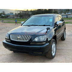 2003 Toyota Harrier - 3