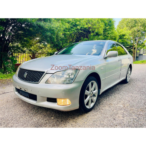 2006 Toyota Crown - 3/4