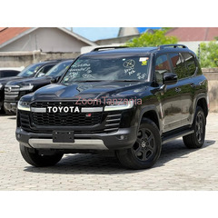 2023 Toyota Landcruiser GR SPORT