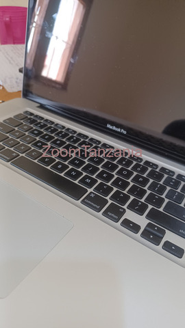 MacBook Pro (15-inch, Mid 2010) - 2/3