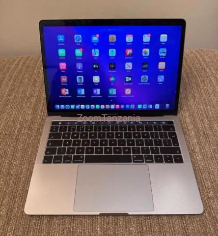 Apple MacBook Pro 2017 Touchbar core i5 Ram 16GB SSD 512GB - 2/3