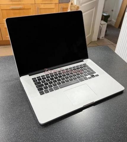 Apple MacBook Pro Retina 2015 core i7 Ram 16GB SSD 256GB - 2/3