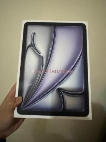 iPad Air, brand new - 3/6