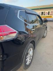 2014 NISSAN XTRAIL