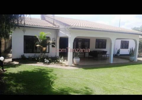 4BEDROOM HOUSE FOR RENT IN USA RIVER-ARUSHA, ARUSHA-TANZANIA - 3/4