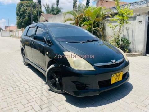 TOYOTA WISH TSHS 6.8M - 2/6